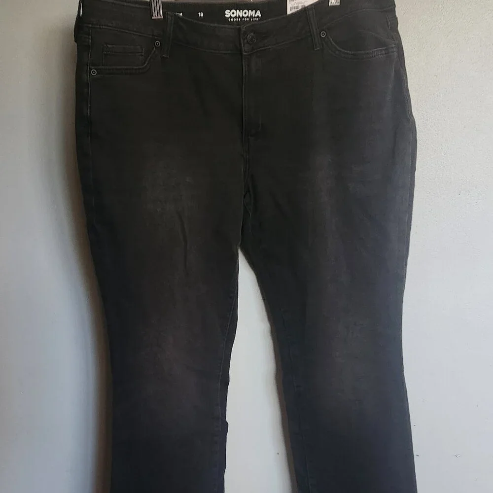 NWT Black Bootcut Midrise Jeans from Sonoma - Picture 4 of 4